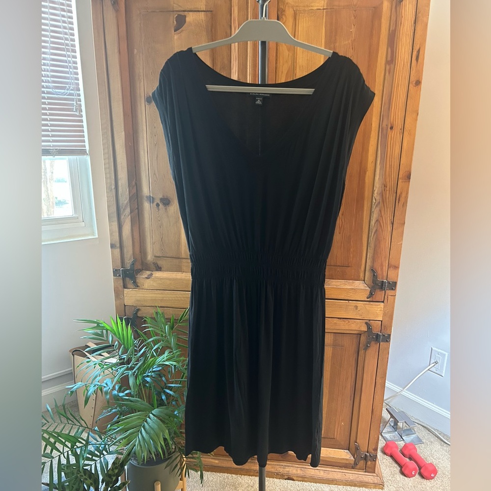 Banana V-neck Summer Dress
